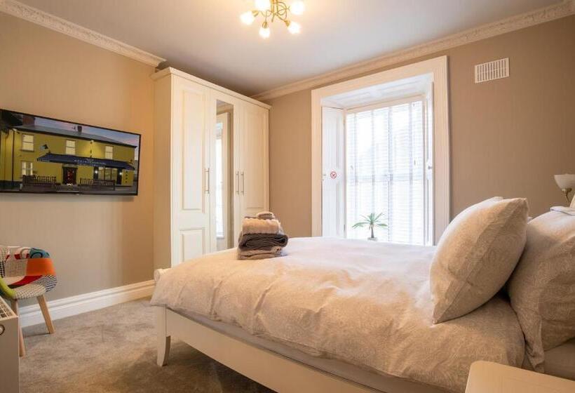 Номер Deluxe, The Canalside B&b At The Auld Shebeen Bar