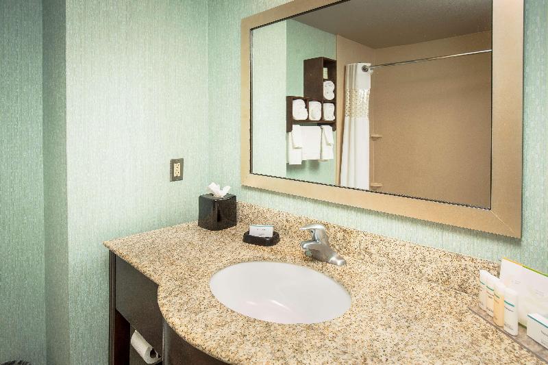 스탠다드 전망 룸, Hampton Inn & Suites Suisun City Waterfront