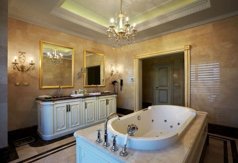 سوئیت پرزیدنت, Crowne Plaza Istanbul Asia, An Ihg