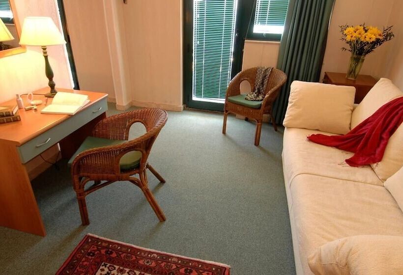 اتاق استاندارد با چشم‌انداز دریا, Eden Riviera