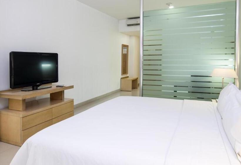 キングサイズベッドのエクゼクティブルーム, Holiday Inn Express Manzanillo, An Ihg