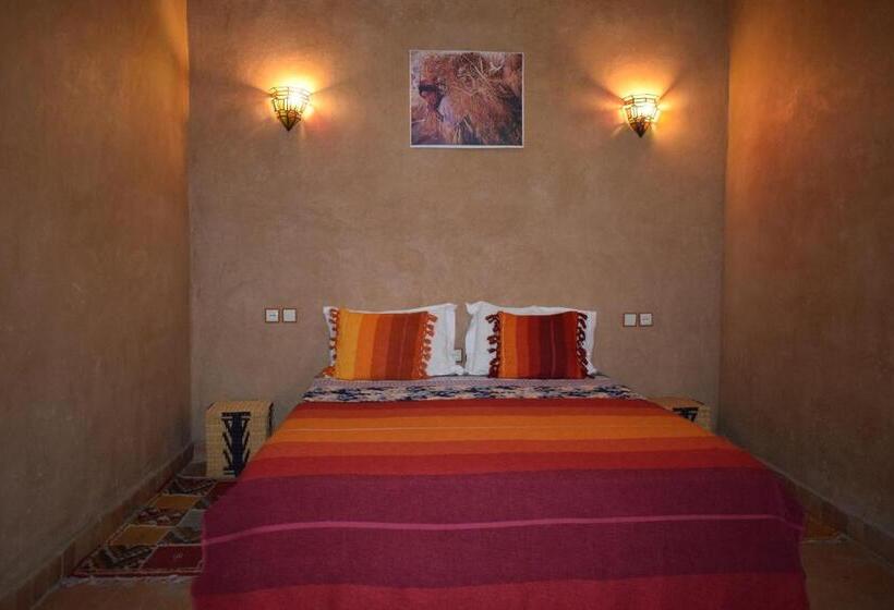 Номер Стандарт Трехместный, Maison D Hotes La Tour De Toile