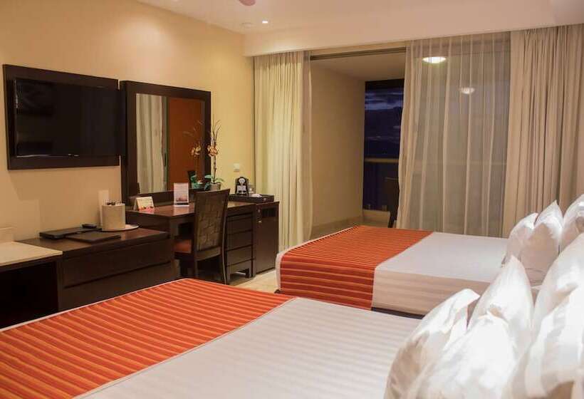 اتاق لوکس با چشم‌انداز دریا, Sunset Plaza Beach Resort Puerto Vallarta All Inclusive