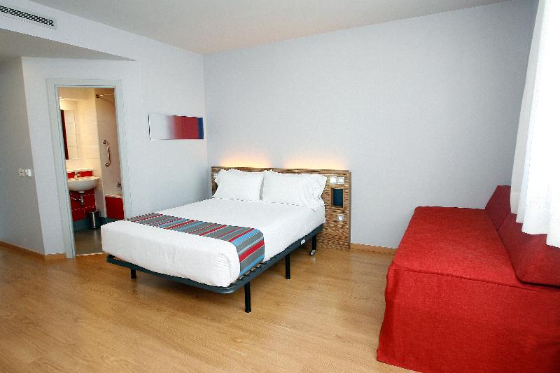 Habitación Familiar, Travelodge Valencia Aeropuerto
