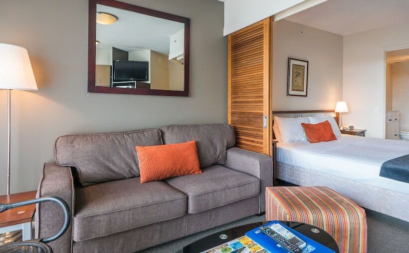 Студия Стандарт, Broadbeach Savannah Resort