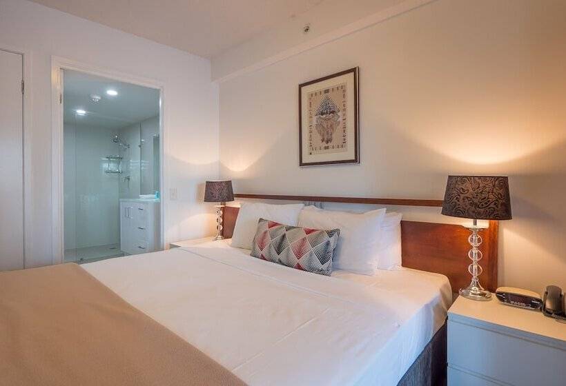 Студия Стандарт, Broadbeach Savannah Resort