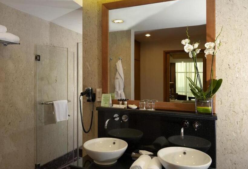 1 Bedroom Penthouse Apartment, Fraser Suites Seef Bahrain