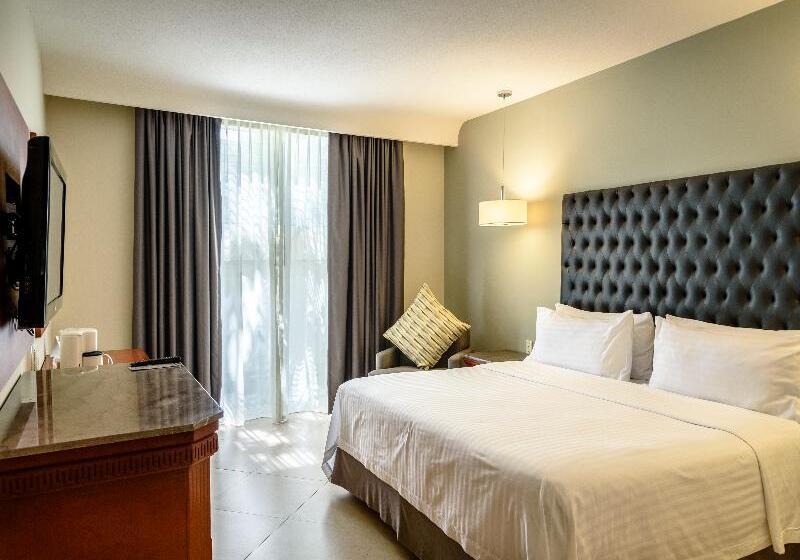سوییت جونیور, Holiday Inn Tuxtla Gutierrez By Ihg