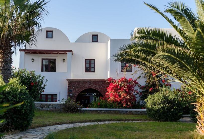 Полулюкс с Бассейном, Maison Des Lys  Luxury Suites