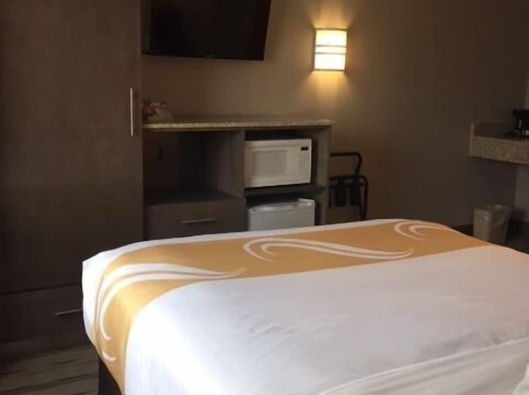 Люкс, Quality Inn