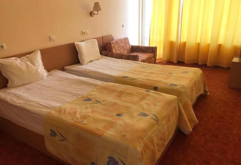 Номер Стандарт, Vezhen Hotel   Free Parking