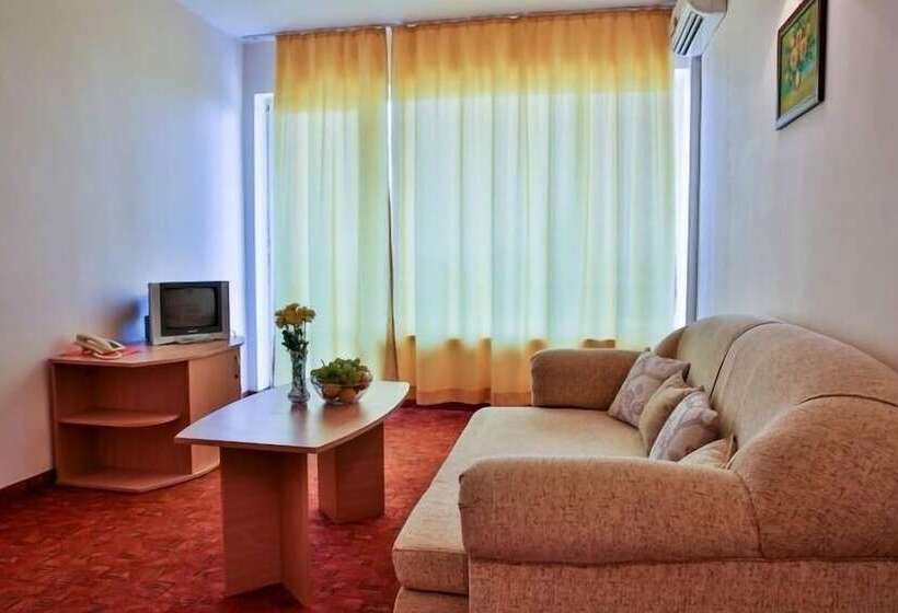 Апартаменты 1 Спальня с Балконом, Vezhen Hotel   Free Parking