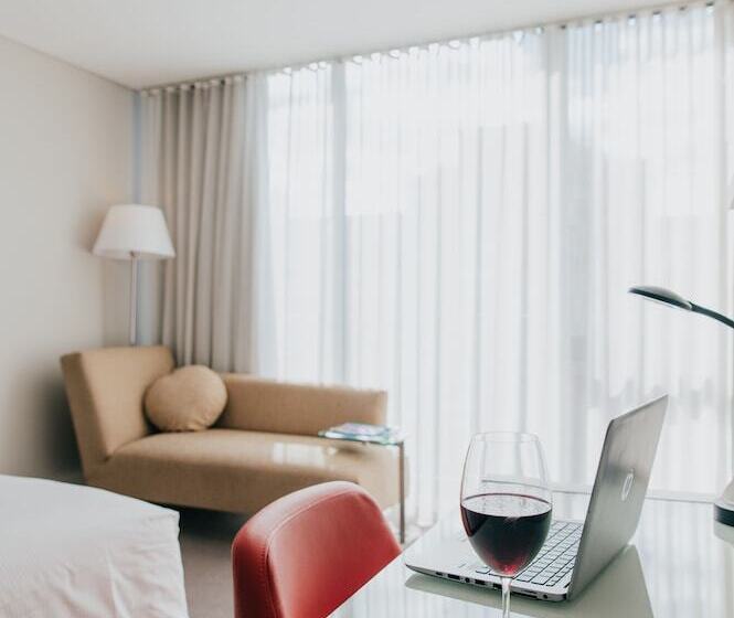 اتاق سوپریور, Novotel Newcastle Beach