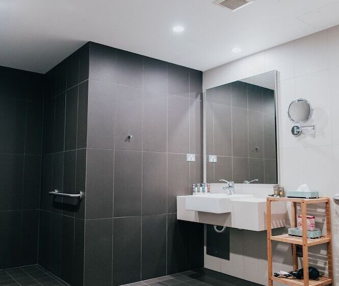 اتاق سوپریور خانوادگی, Novotel Newcastle Beach