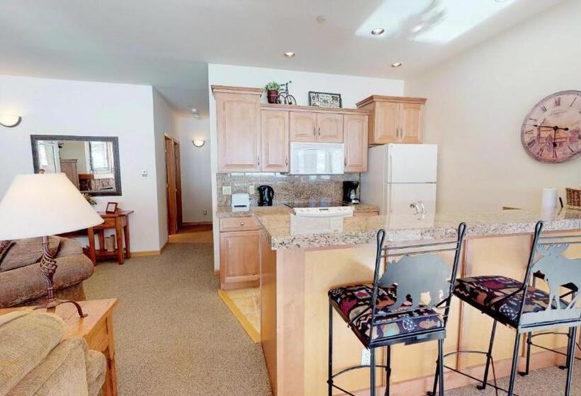 Вилла Deluxe 2 Спальни, Villas At Snowmass Club