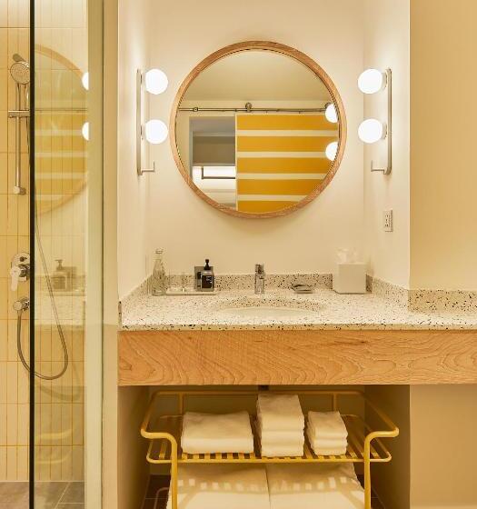 اتاق استاندارد, The Standard Hua Hin