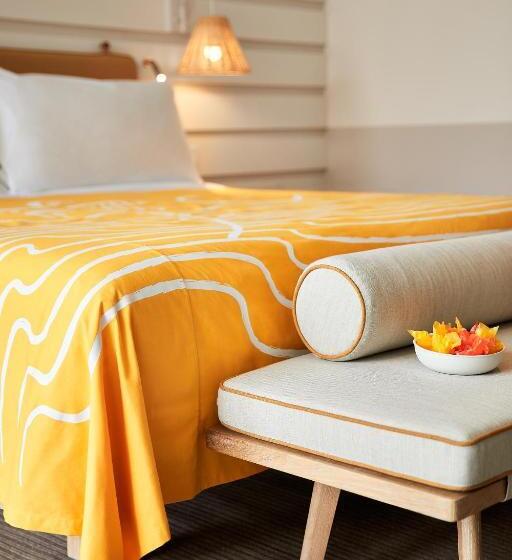 سوییت, The Standard Hua Hin
