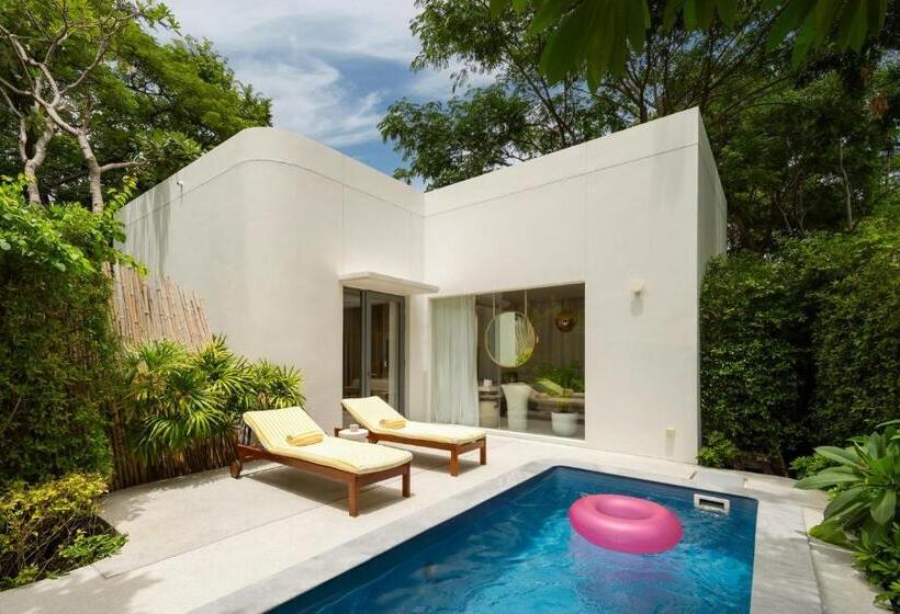 ویلای 1 خوابه, The Standard Hua Hin