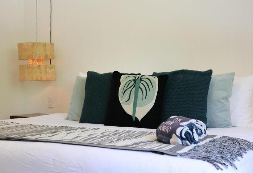 Suíte Júnior, Residencia Tropical Don Bonito