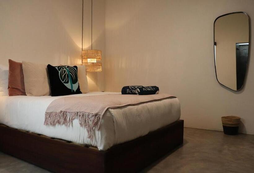 Escritório Estándar, Residencia Tropical Don Bonito