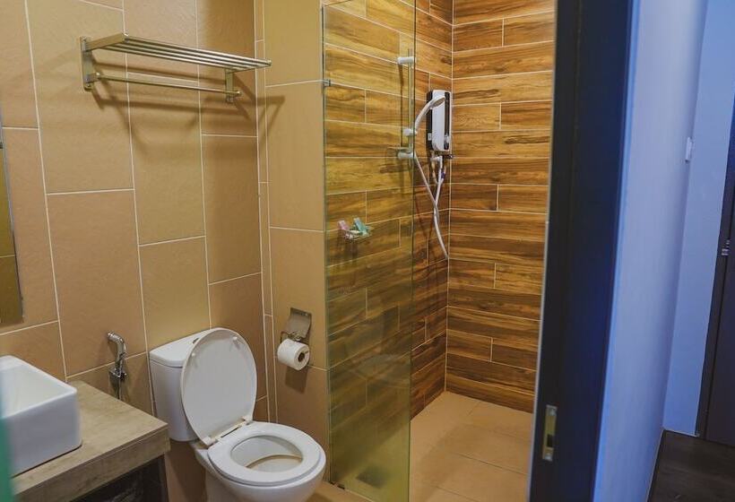 Номер Deluxe Кровать Кинг, Roxy Hotel Serian