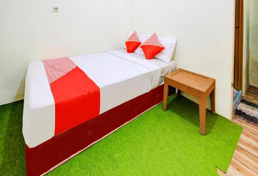 Номер Deluxe, Oyo 90725 Zeevanna Guest House Syariah