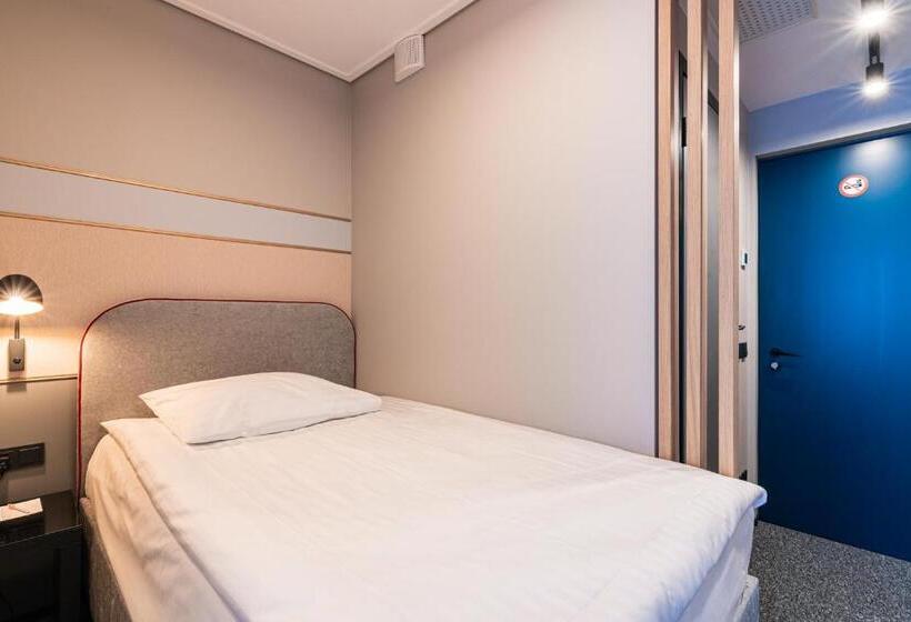 اتاق استاندارد یک نفره, Fonnental Design Hotel Tallinn