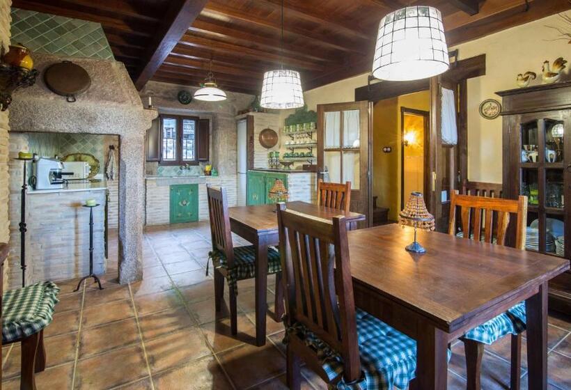 Дом 3 Спальни, Casa A Laxe