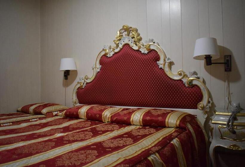 اتاق استاندارد سه نفره, Albergo Basilea