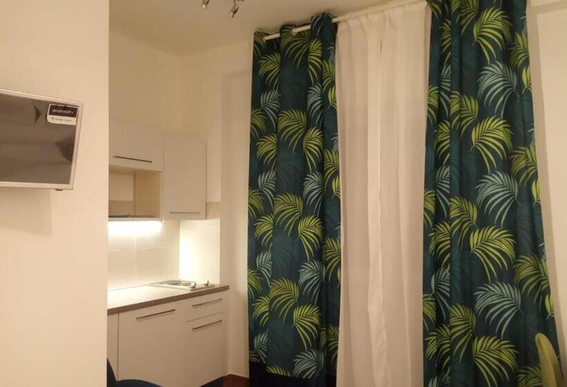 اتاق استاندارد با چشم‌انداز باغ, Residenze Sorrentino