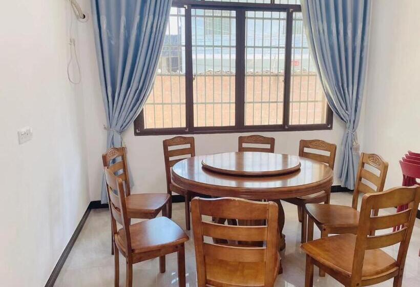 Номер Стандарт, Longhushan Hanxiangju Homestay