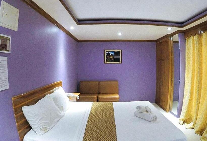 标准间, Reddoorz Plus @ Taj Hotel Tuguegarao