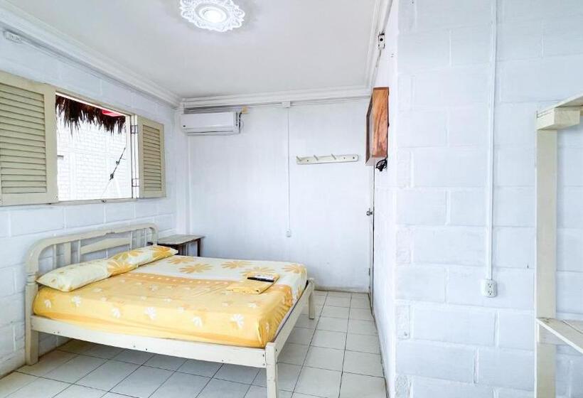 اتاق استاندارد, Arrecife Montañita Hostal