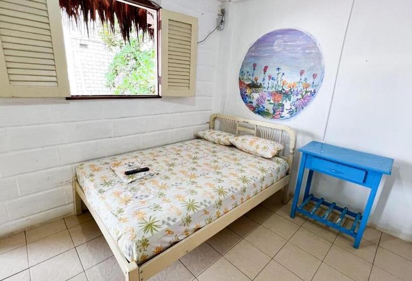 اتاق پنج‌تخته استاندارد, Arrecife Montañita Hostal