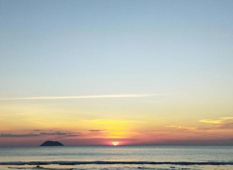 اتاق استاندارد با تخت بزرگ, Andaman Peace Resort