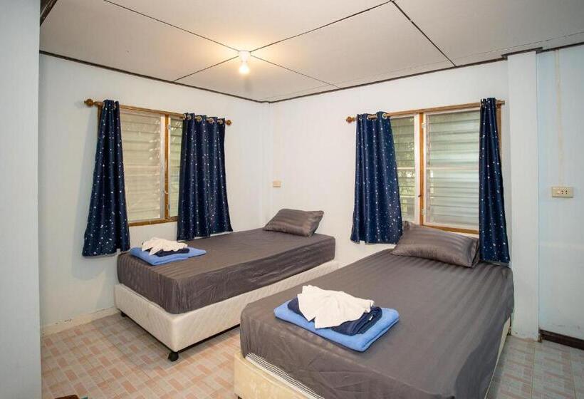 اتاق لوکس با تخت بزرگ, Andaman Peace Resort