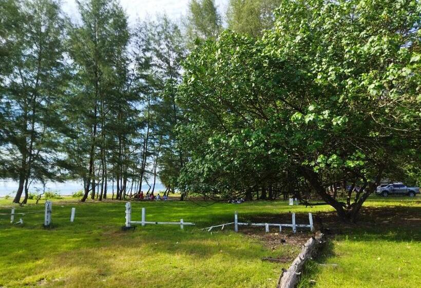 اتاق خانوادگی با چشم‌انداز جانبی دریا, Andaman Peace Resort