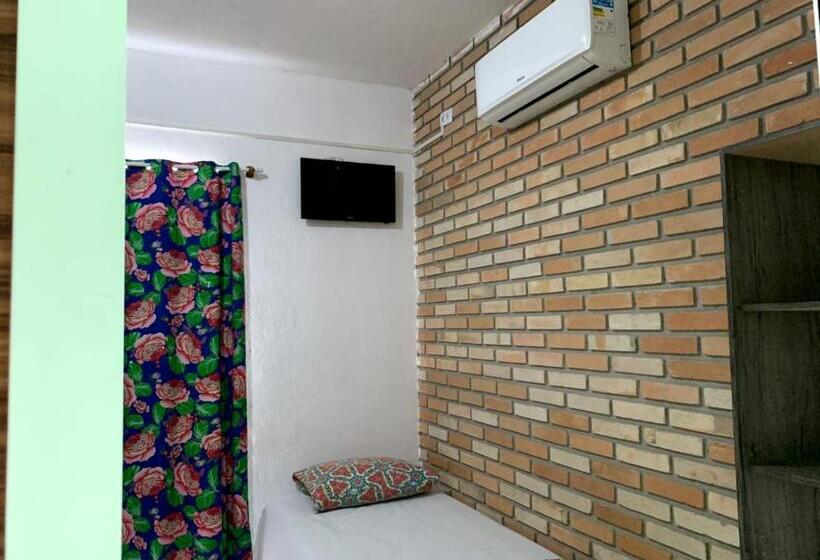 패밀리 룸 공용 욕실, Hostel Vento Leste