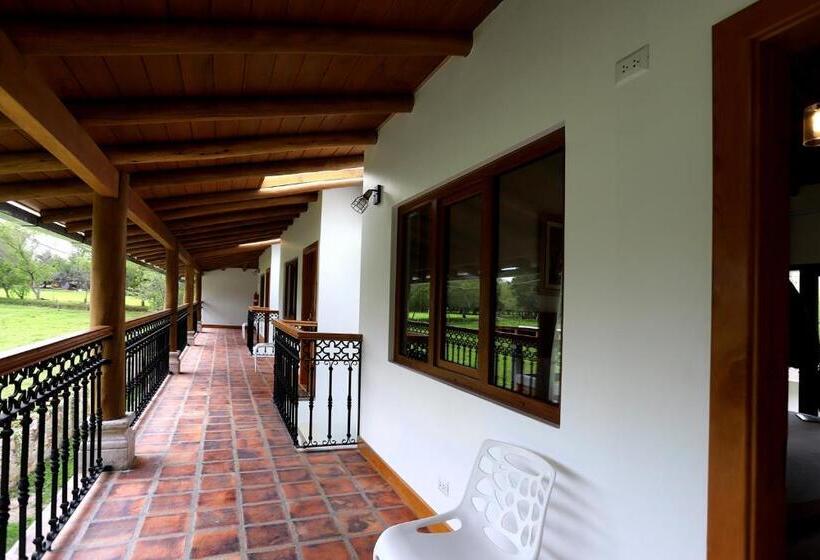 اتاق استاندارد با بالکن, Ensenada Hotel Y Campo Asociado Casa Andina