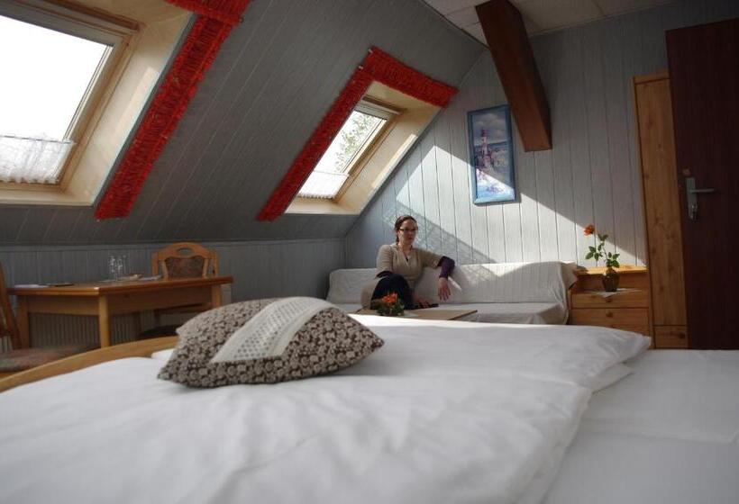 Номер Стандарт, Lindenhof Liepgarten   Pension & Gaststätte