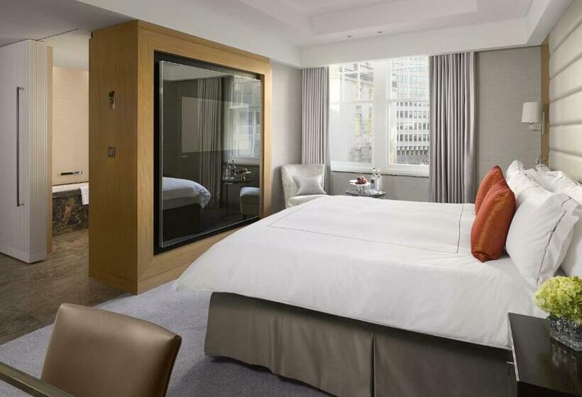 Номер Deluxe Кровать Кинг, Conrad London St. James