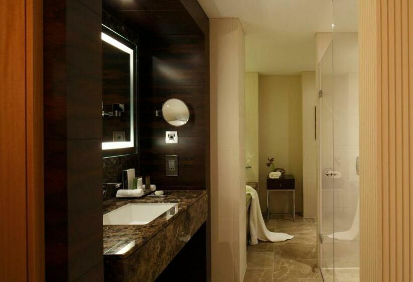 Номер Executive Кровать Кинг, Conrad London St. James