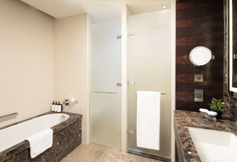 Номер Deluxe Кровать Кинг, Conrad London St. James