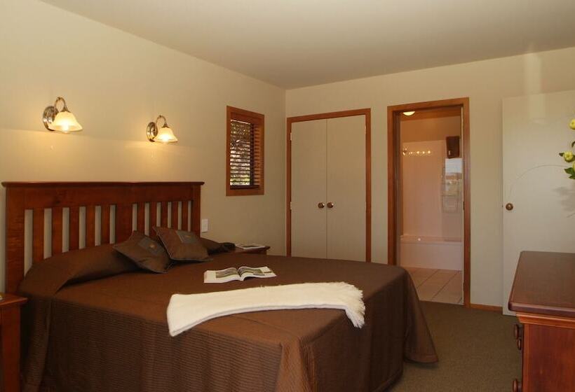 발코니가 있는 2 베드룸 아파트, Oreti Village Resort