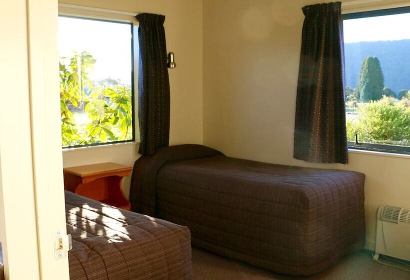 شقة غرفتين, Sunset Motel
