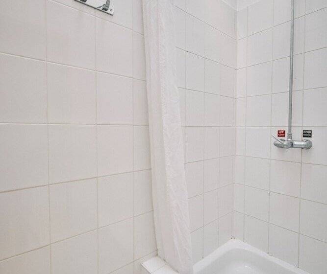 Standard Triple Room, The Legacy By 2go4 City Center