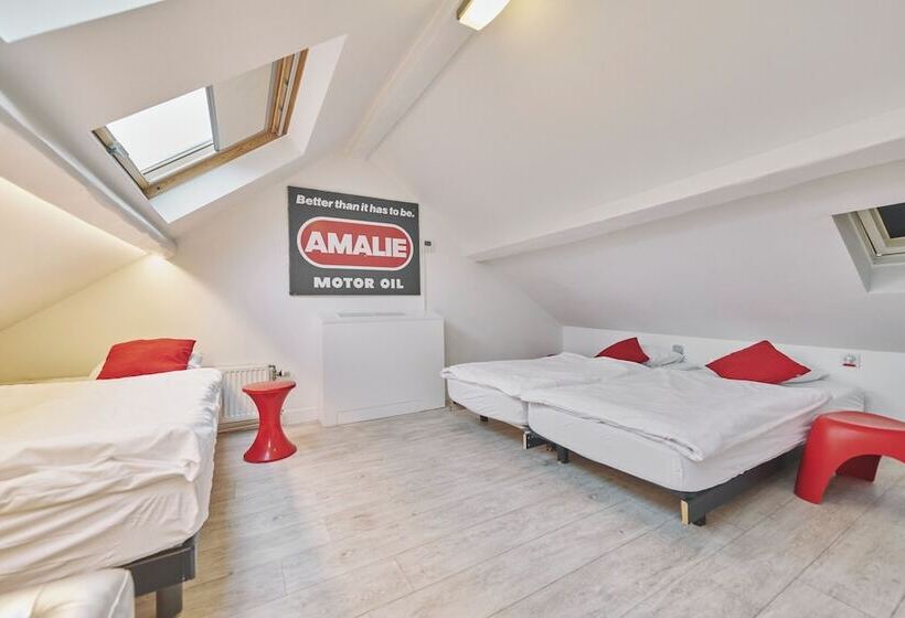 Standard Triple Room, The Legacy By 2go4 City Center