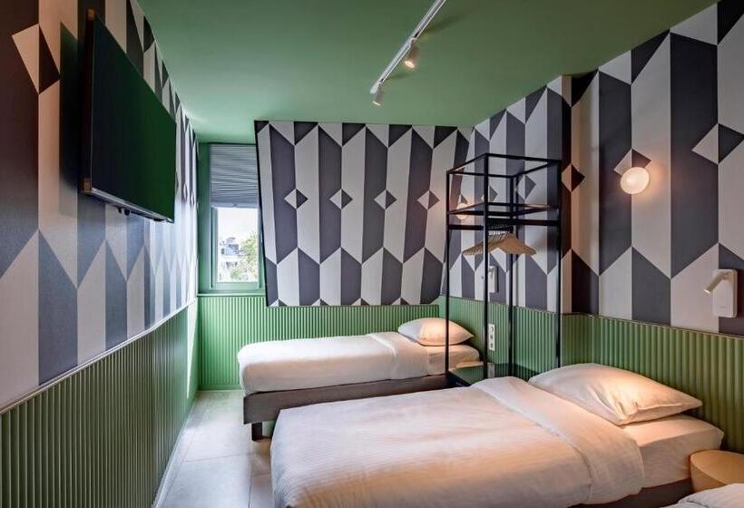 اتاق استاندارد سه نفره, Tourist Inn One Amsterdam