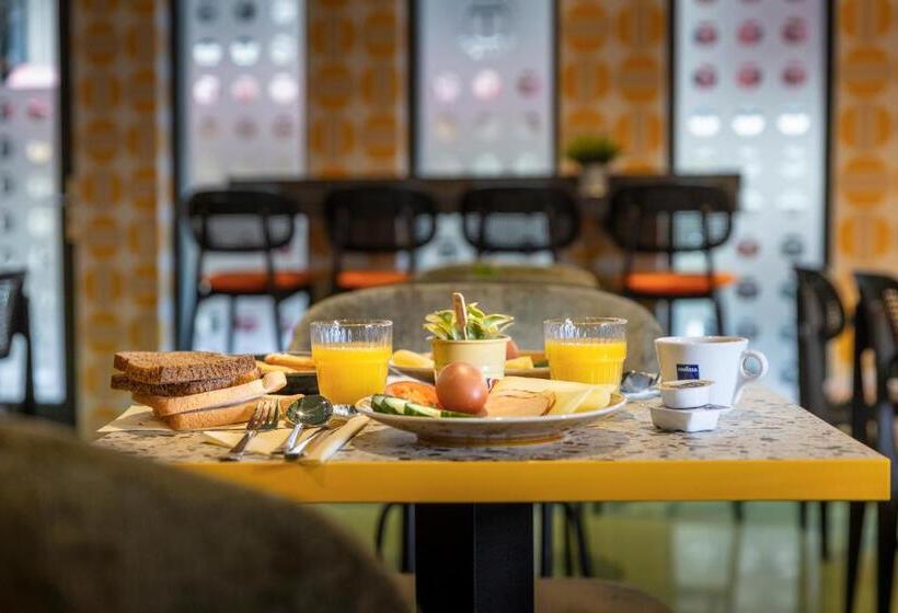 اتاق استاندارد چهار تخته, Tourist Inn One Amsterdam