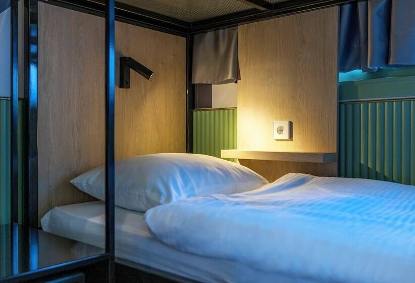اتاق استاندارد چهار تخته, Tourist Inn One Amsterdam